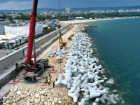 Participation in a project to strengthen the breakwater in Varna